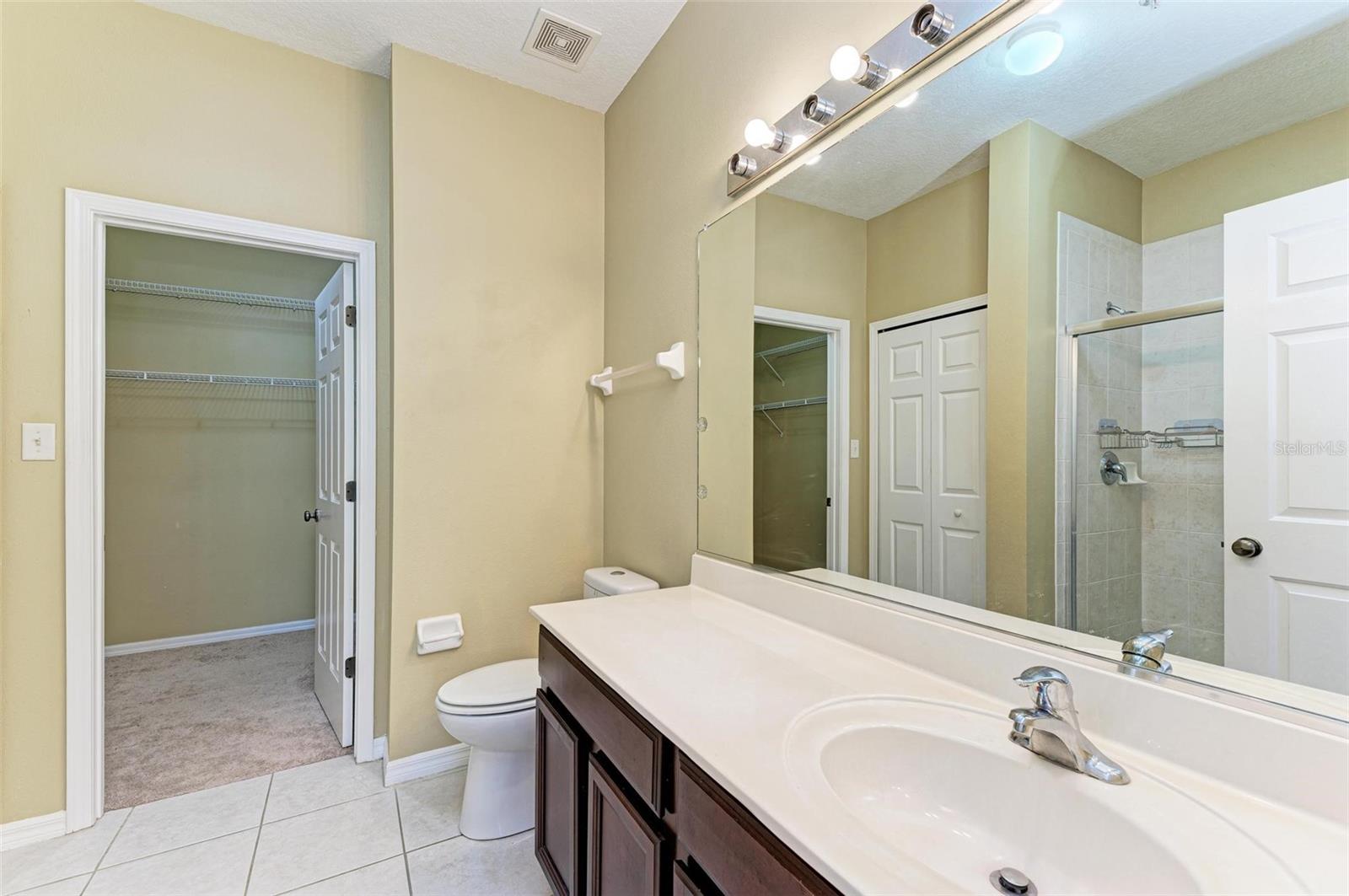 3821 PARKRIDGE CIR #1-201, SARASOTA, FL, 34243
