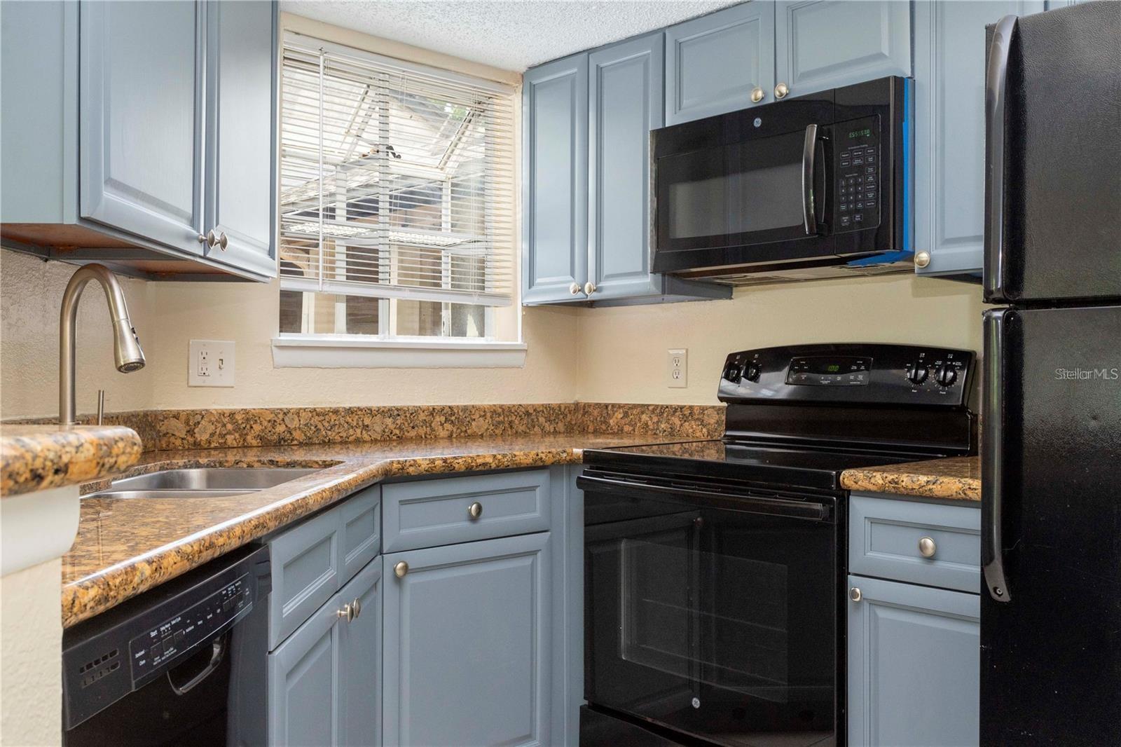 1932 LAKE ATRIUMS CIR #86, ORLANDO, FL, 32839