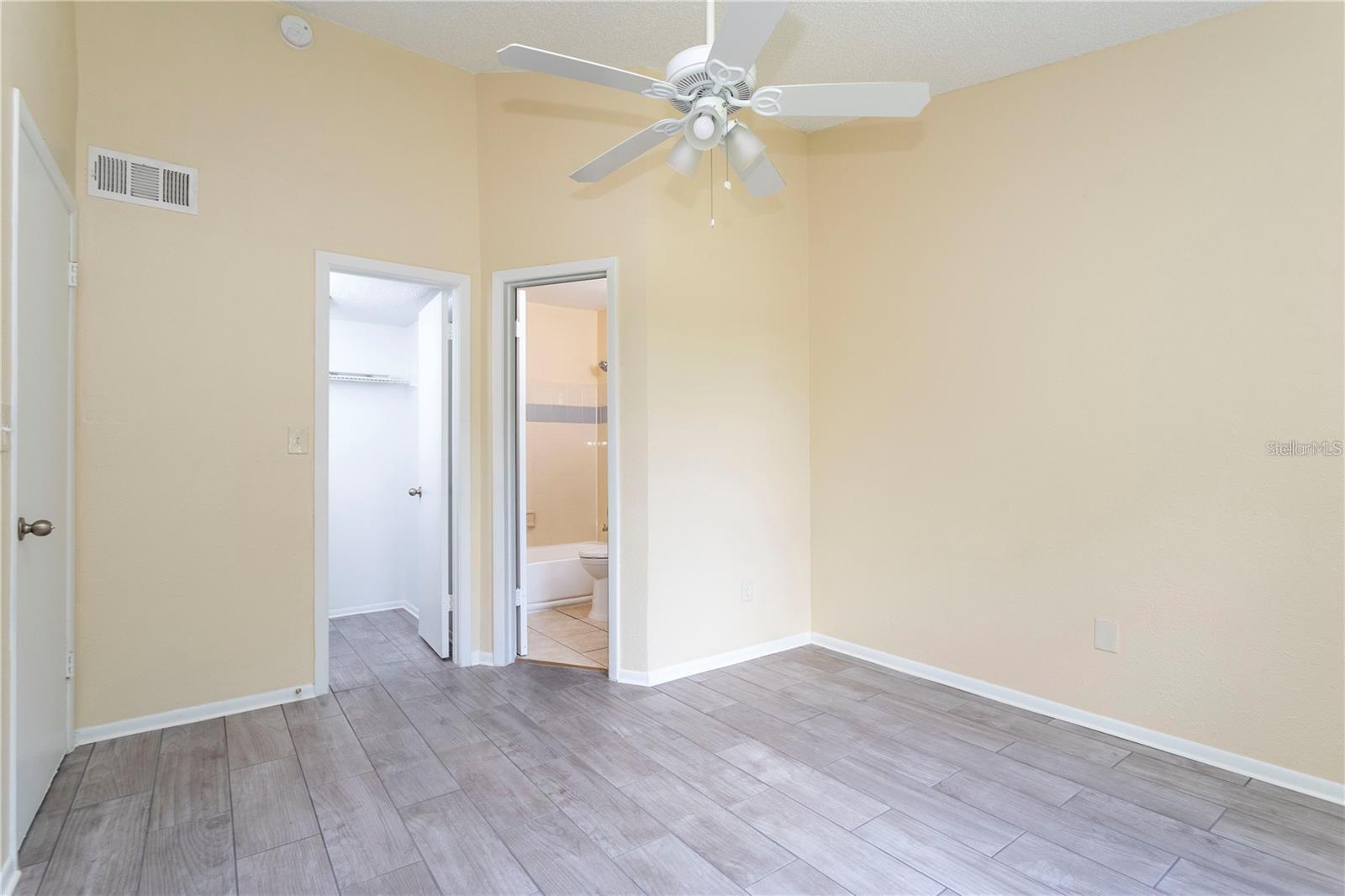 1932 LAKE ATRIUMS CIR #86, ORLANDO, FL, 32839