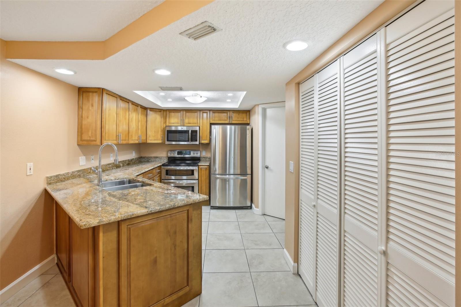 13810 MILL COVE CIR, TAMPA, FL, 33618