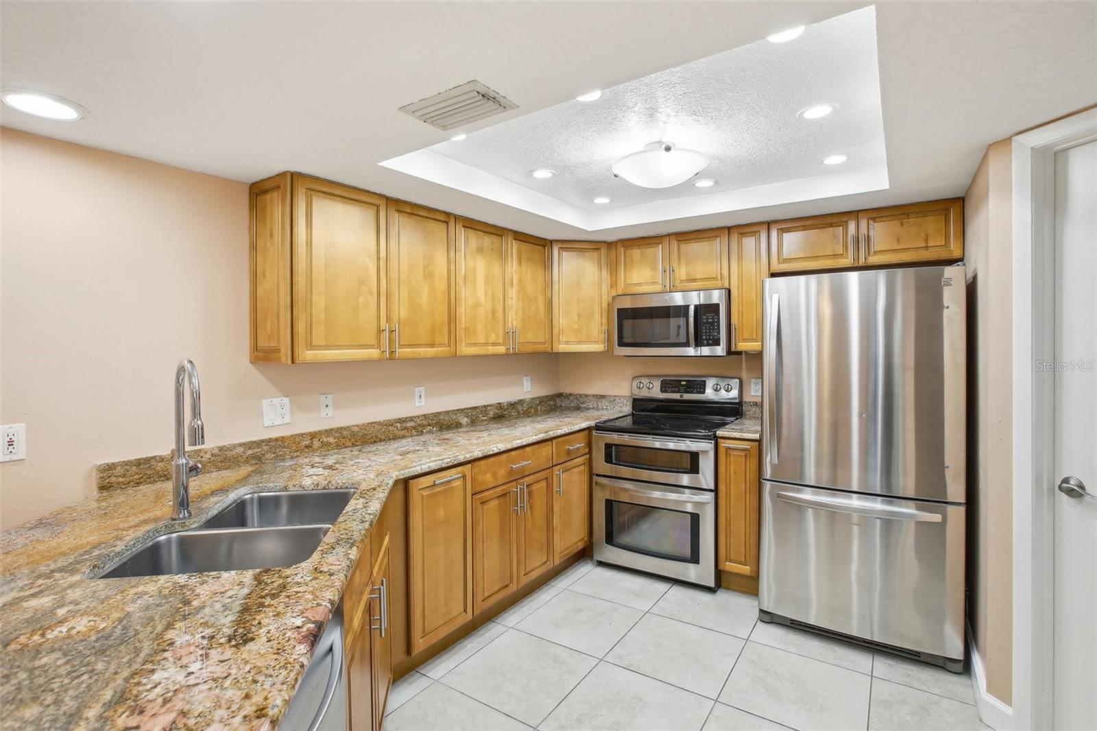 13810 MILL COVE CIR, TAMPA, FL, 33618