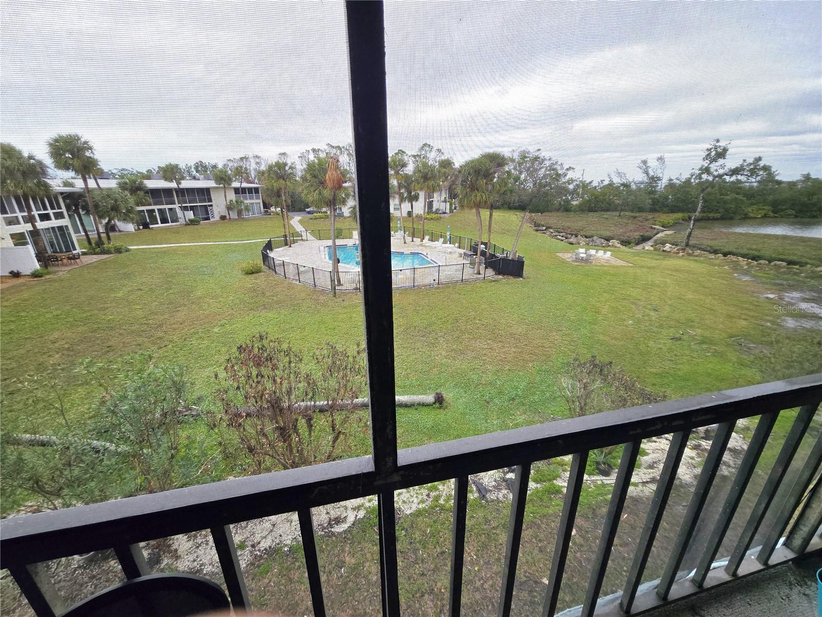 3805 E BAY DR #302, HOLMES BEACH, FL, 34217