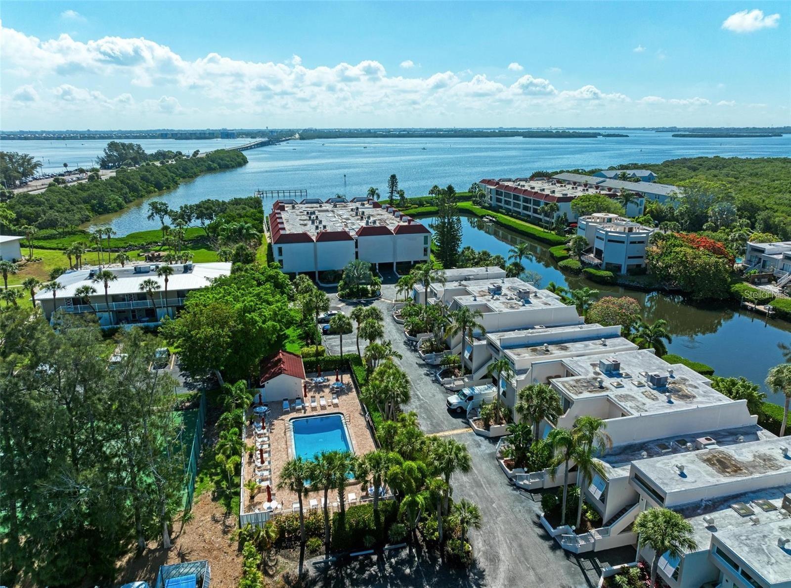 3805 E BAY DR #302, HOLMES BEACH, FL, 34217