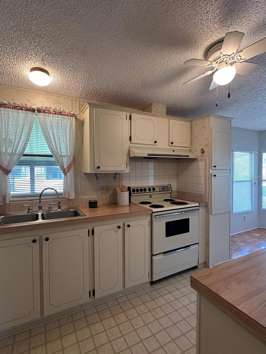 418 W SKYLINE DR, LAKELAND, FL, 33801