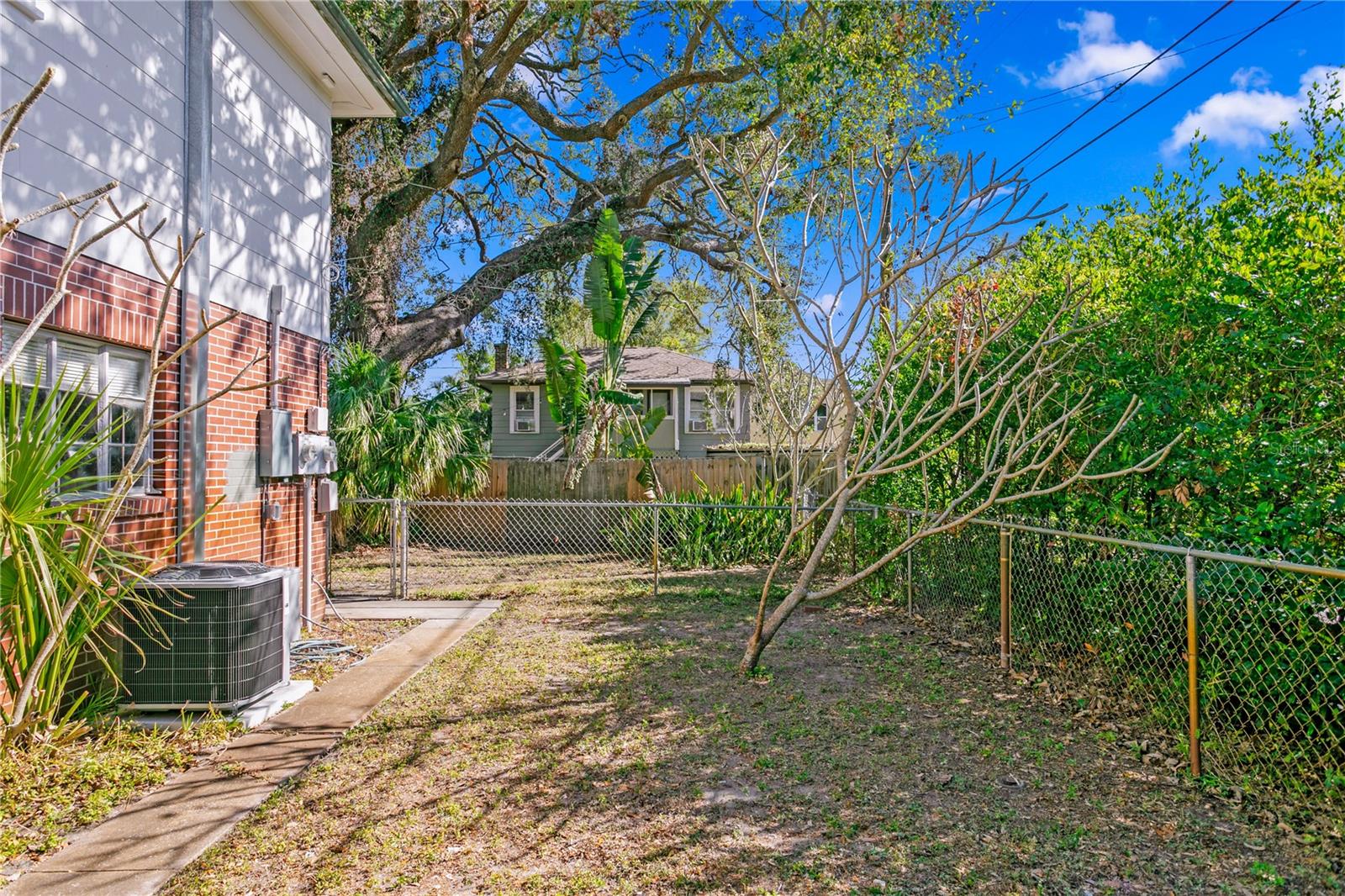 930 15TH AVE N, ST PETERSBURG, FL, 33704