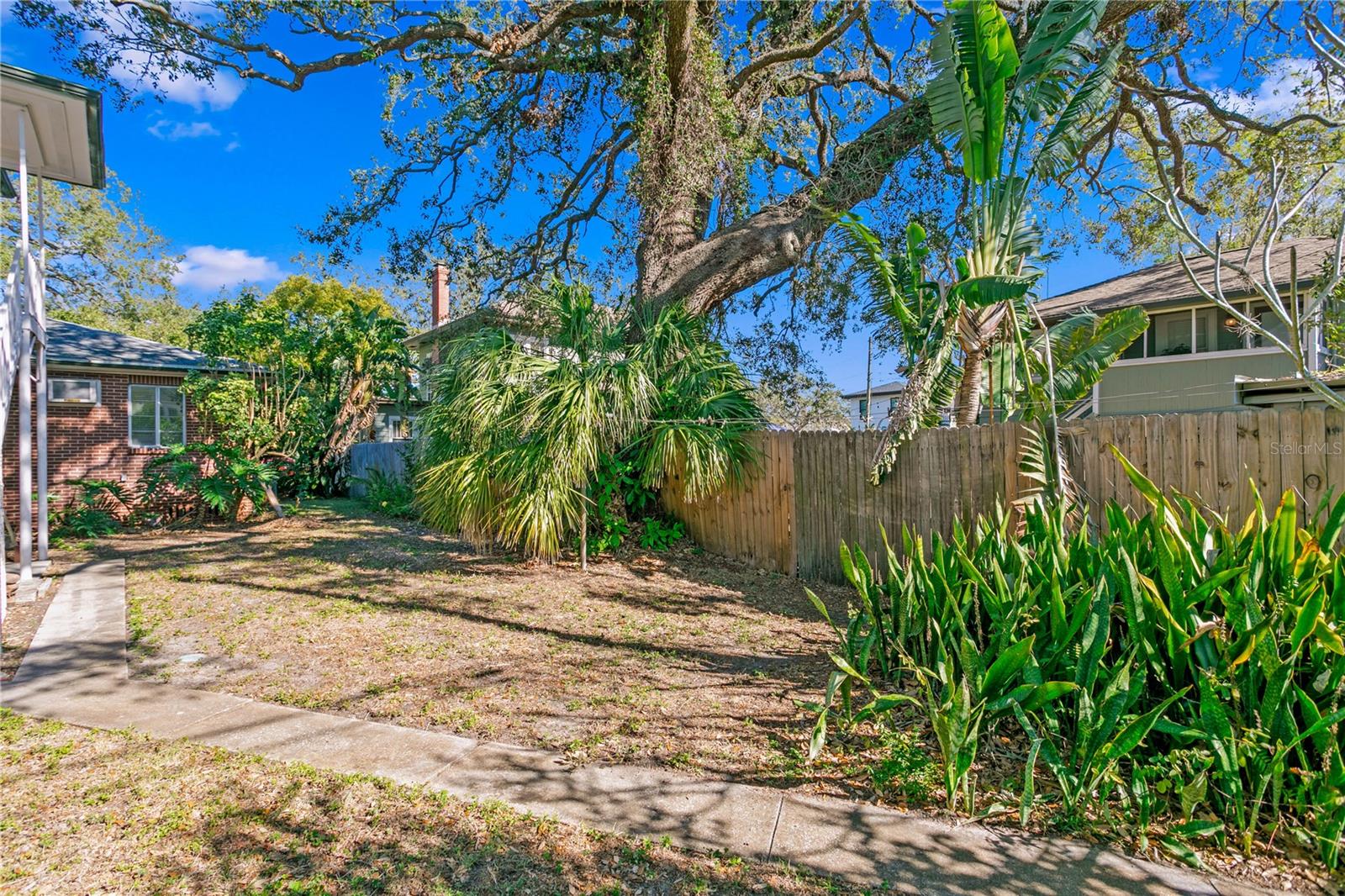 930 15TH AVE N, ST PETERSBURG, FL, 33704