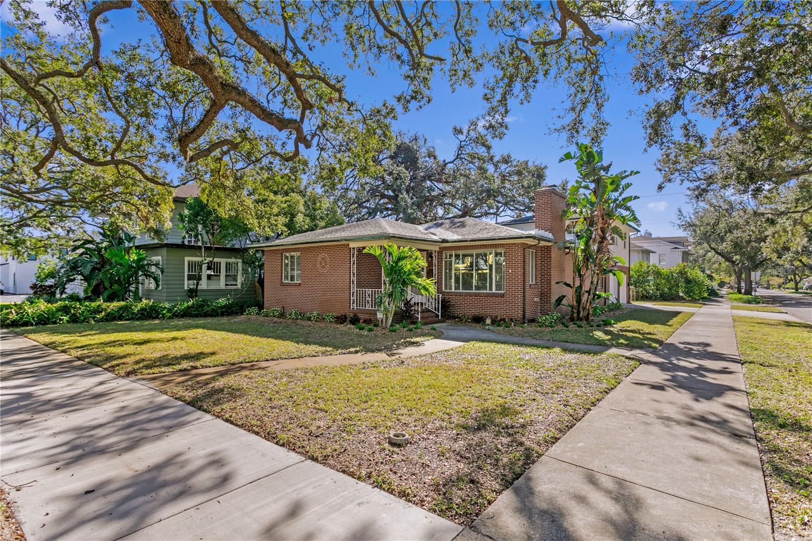 930 15TH AVE N, ST PETERSBURG, FL, 33704