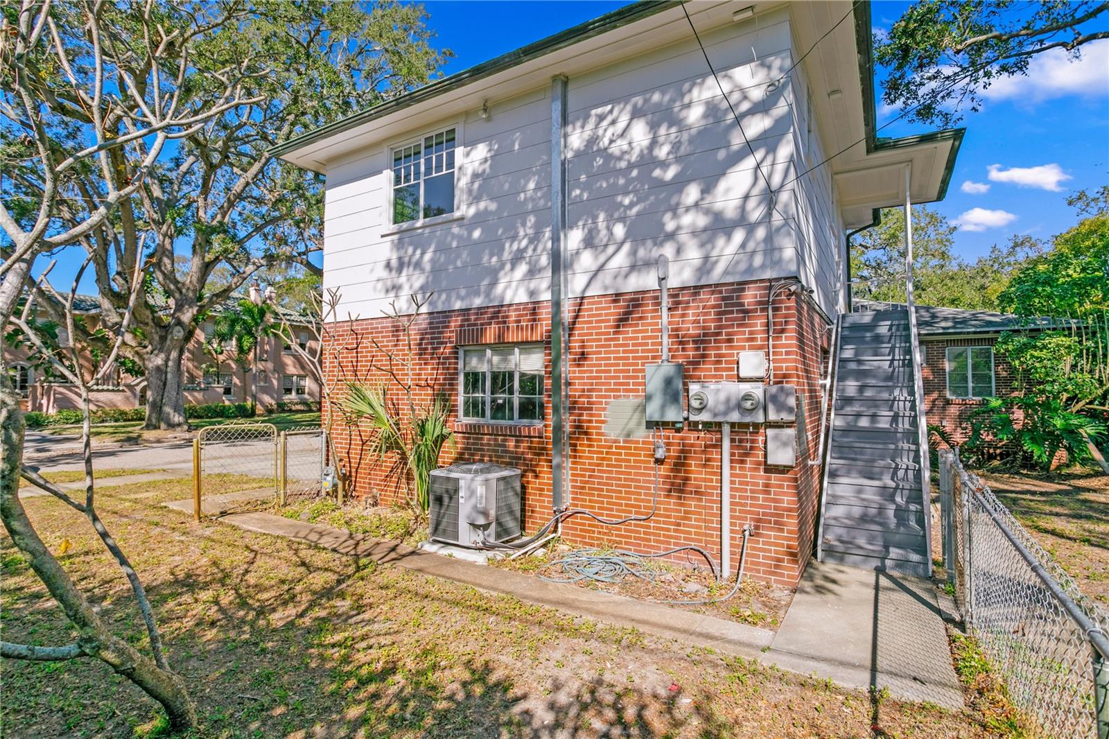 930 15TH AVE N, ST PETERSBURG, FL, 33704