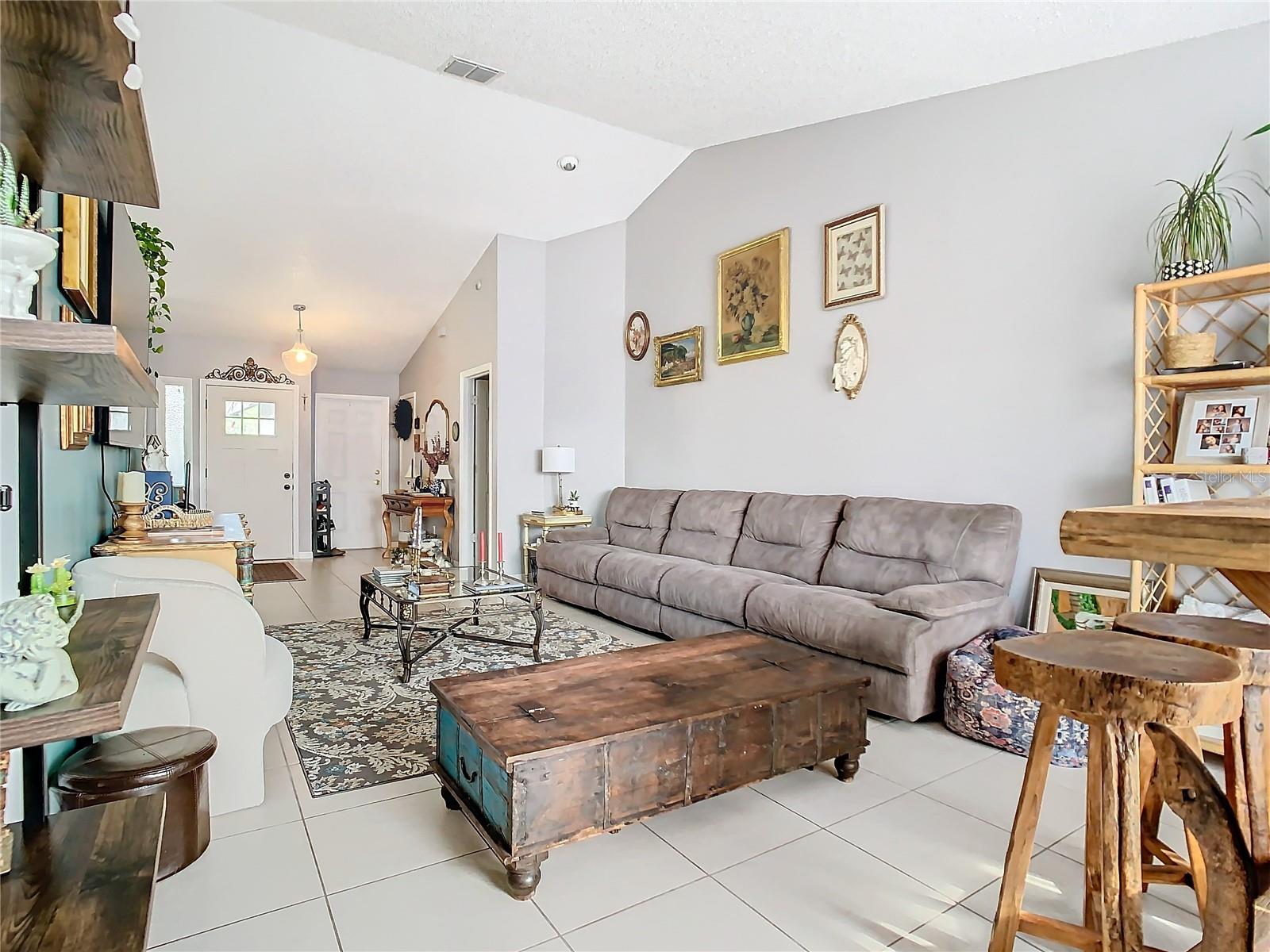 933 EL LAGO TER, WINTER SPRINGS, FL, 32708