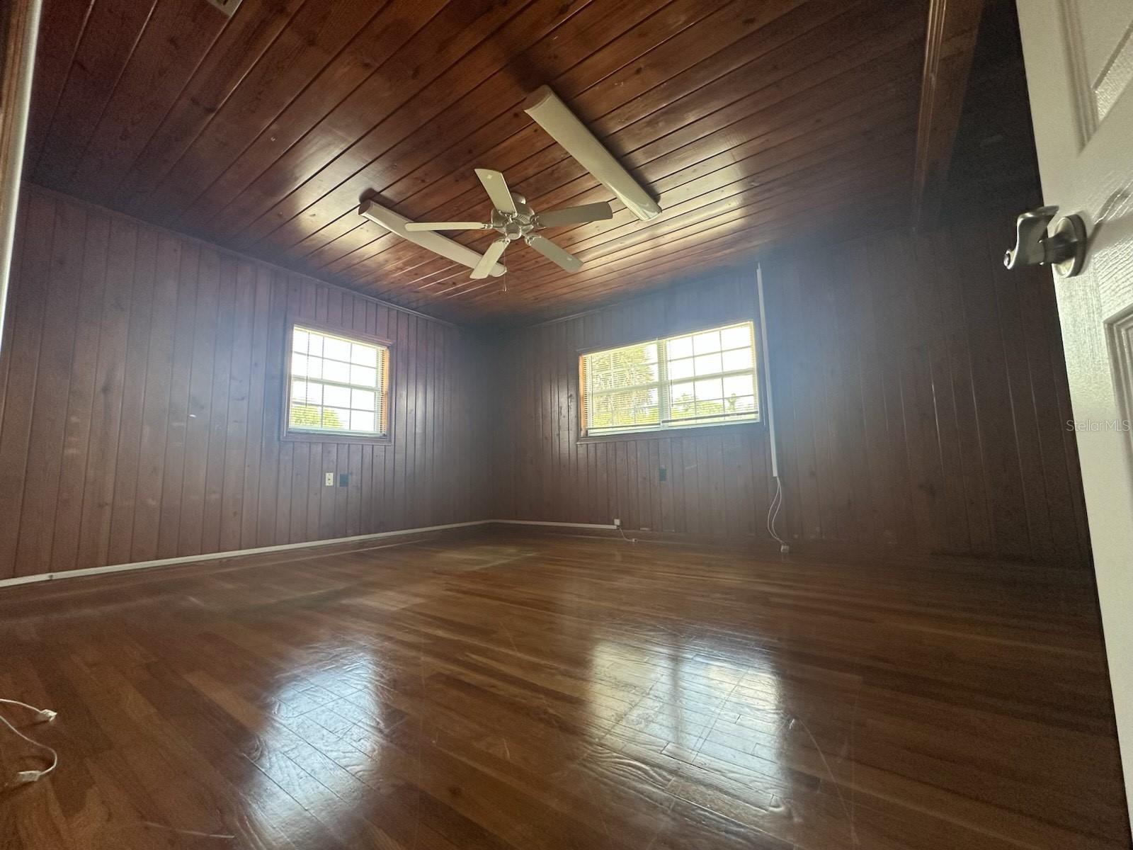 120 E CRYSTAL LAKE AVE, LAKE MARY, FL, 32746