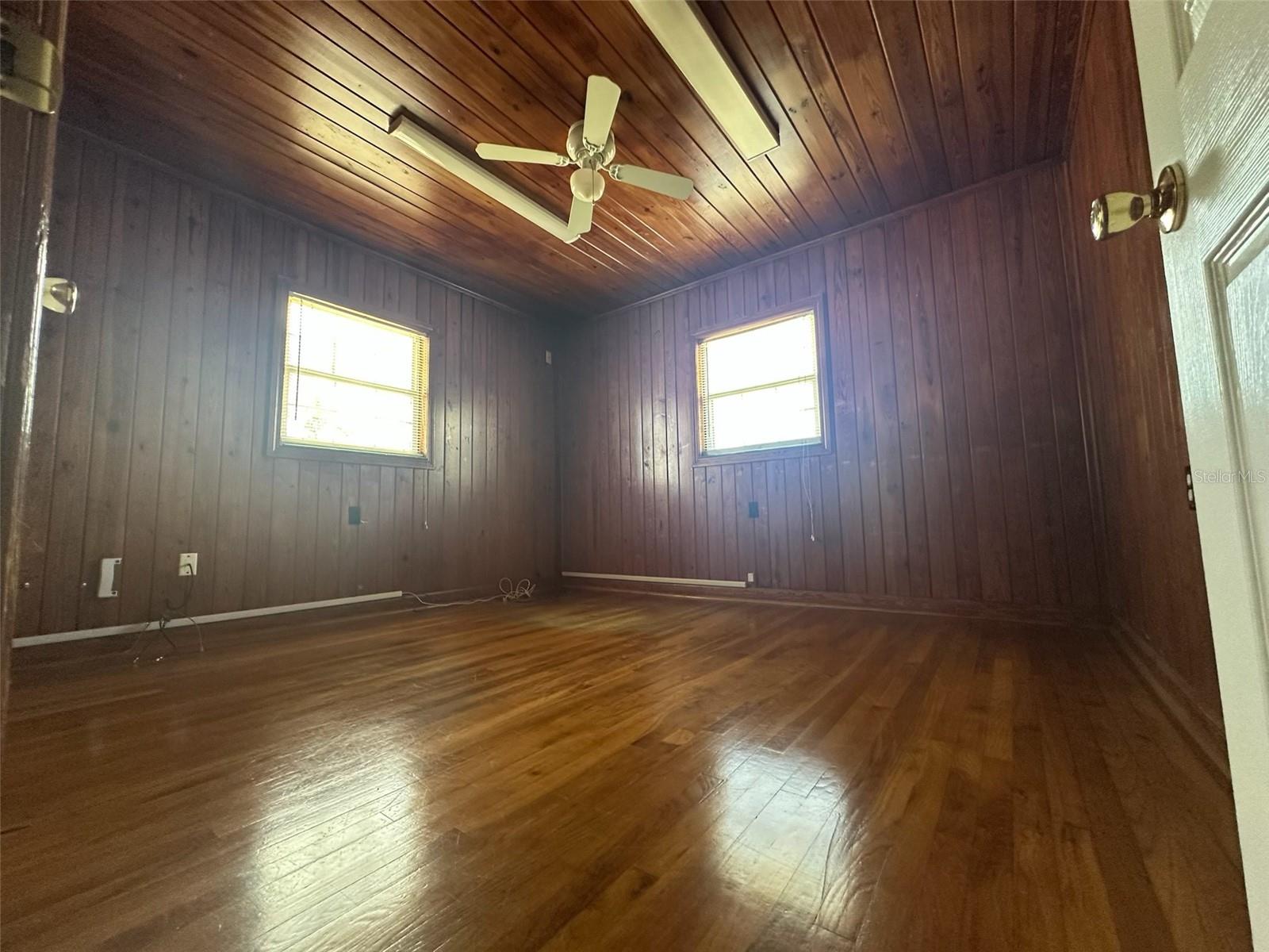 120 E CRYSTAL LAKE AVE, LAKE MARY, FL, 32746