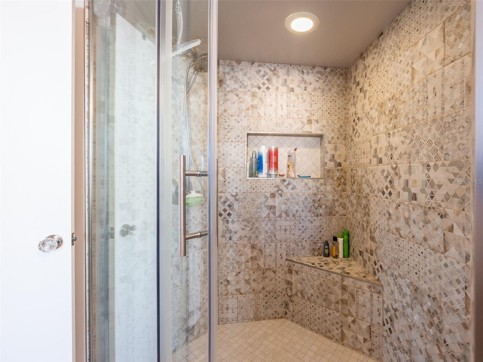 1290 CAMBRIDGE DR, VENICE, FL, 34293