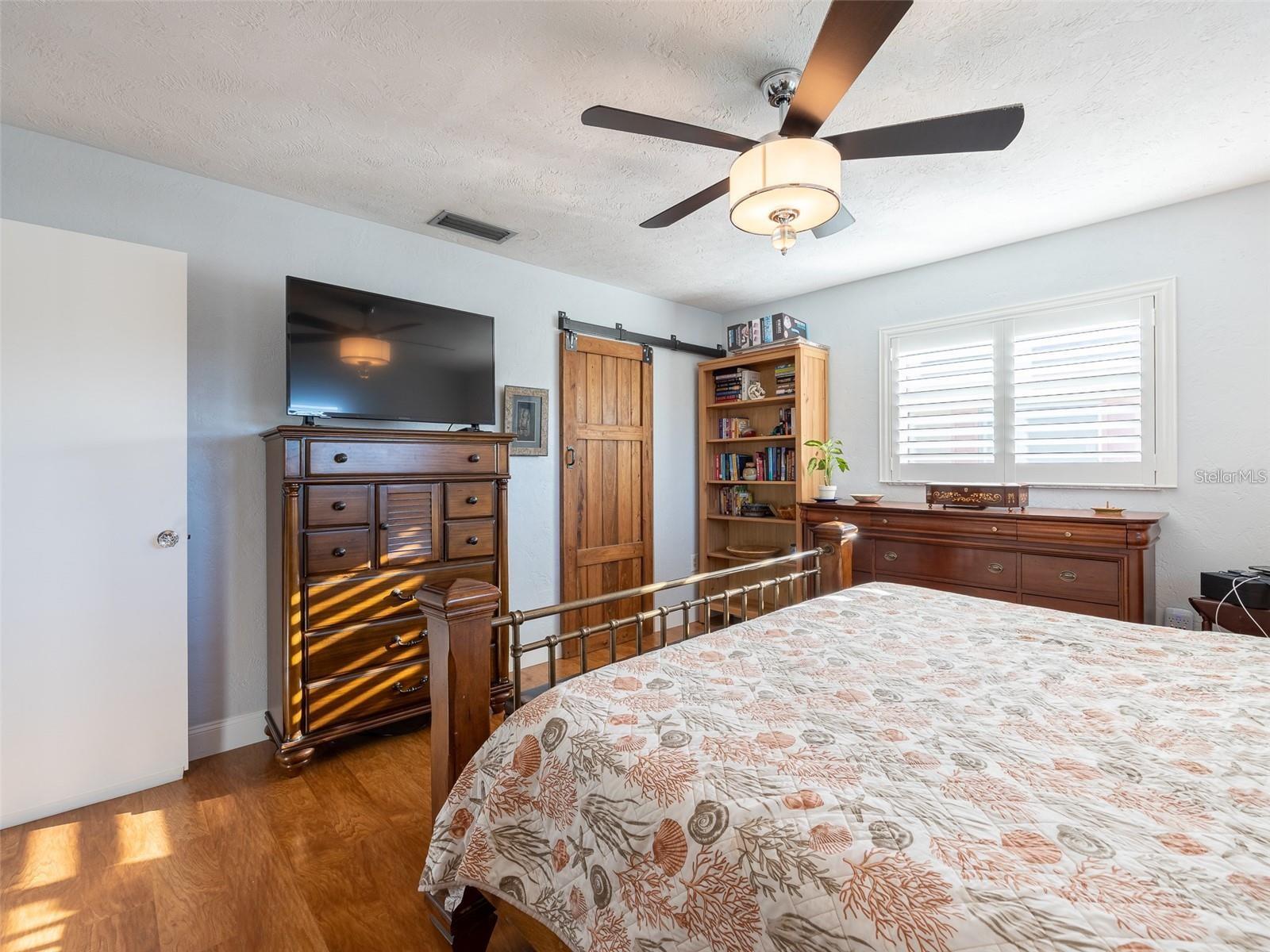 1290 CAMBRIDGE DR, VENICE, FL, 34293