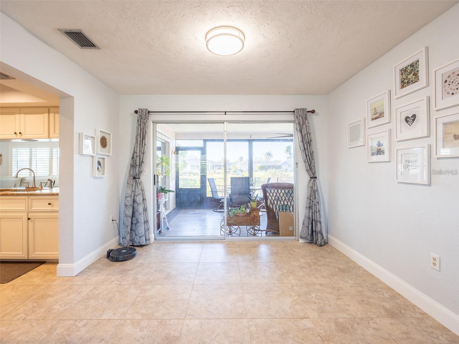 1290 CAMBRIDGE DR, VENICE, FL, 34293