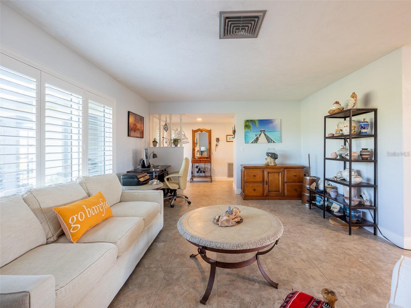 1290 CAMBRIDGE DR, VENICE, FL, 34293
