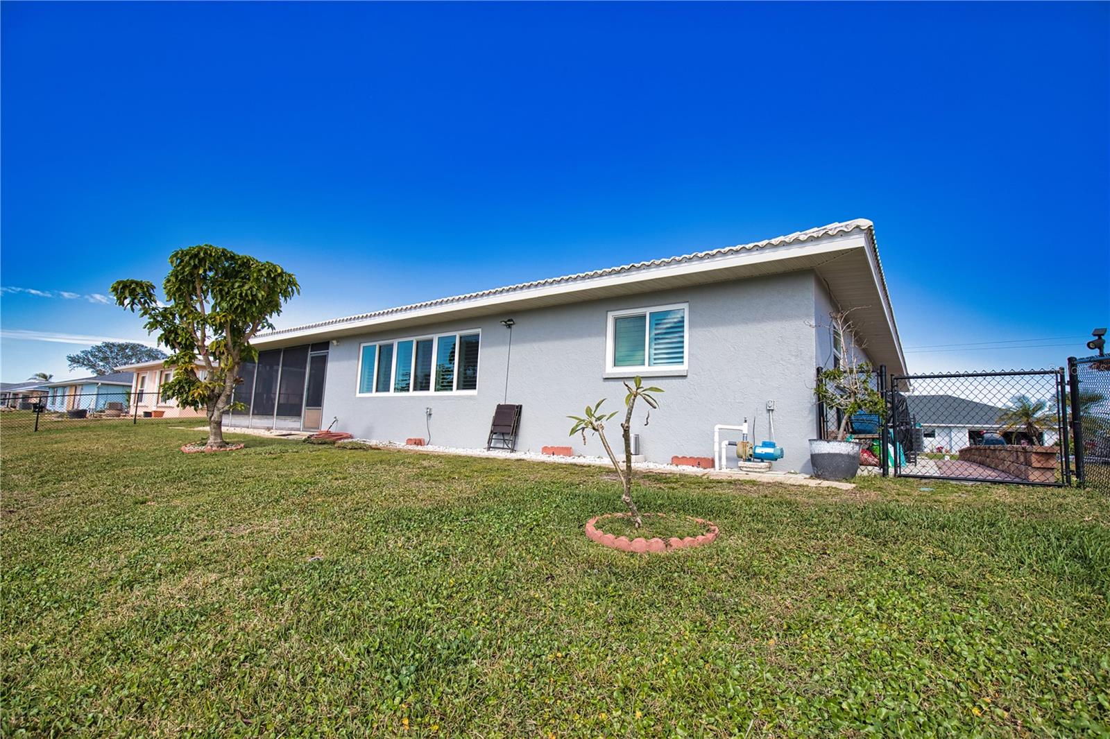 1290 CAMBRIDGE DR, VENICE, FL, 34293