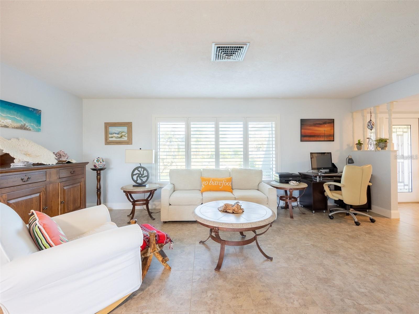 1290 CAMBRIDGE DR, VENICE, FL, 34293