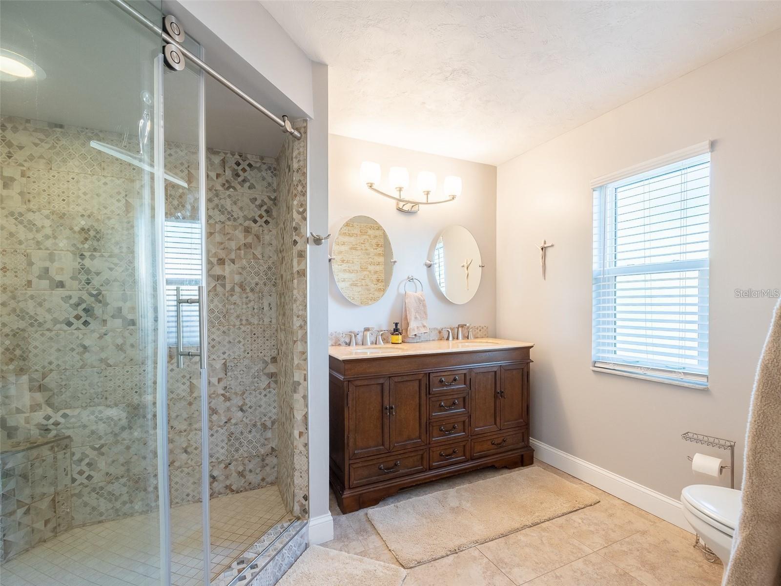 1290 CAMBRIDGE DR, VENICE, FL, 34293