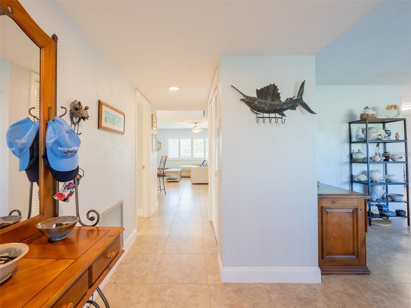 1290 CAMBRIDGE DR, VENICE, FL, 34293