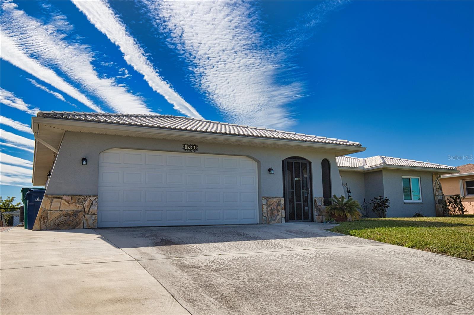 1290 CAMBRIDGE DR, VENICE, FL, 34293