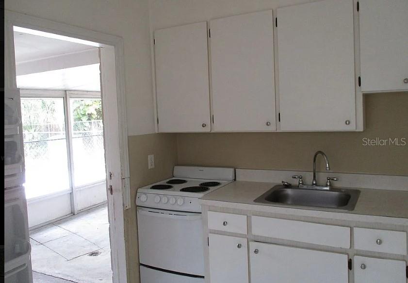 263 85TH AVE N, ST PETERSBURG, FL, 33702