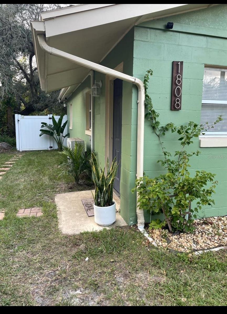 1808 S MULBERRY AVE, SANFORD, FL, 32771