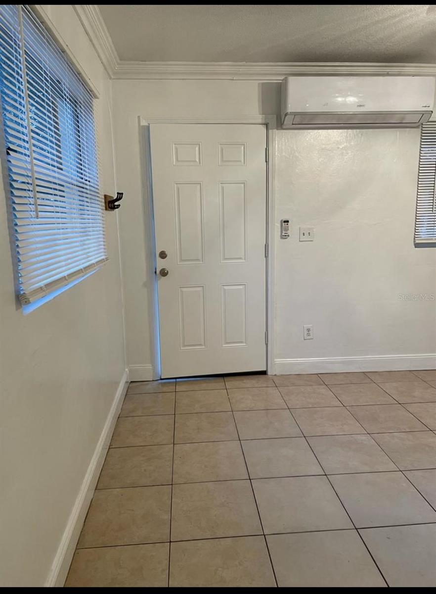 1808 S MULBERRY AVE, SANFORD, FL, 32771