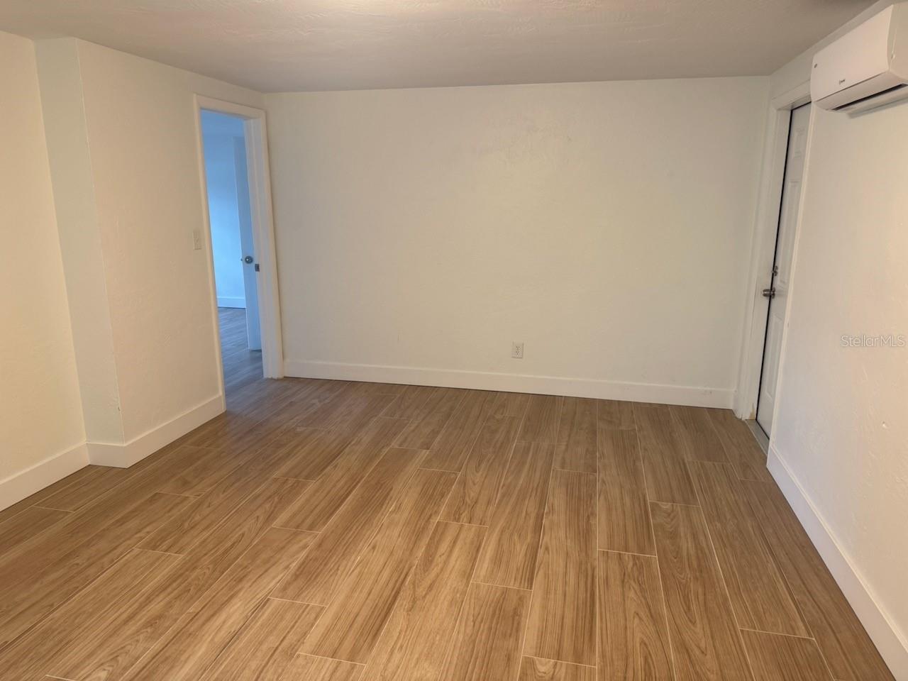 224 42ND AVE NE, ST PETERSBURG, FL, 33703
