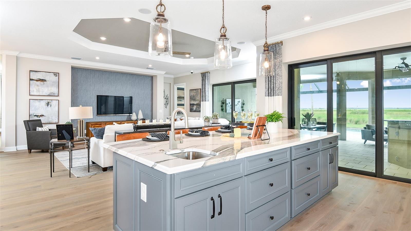 8144 MOONBEAM AVE, SARASOTA, FL, 34241