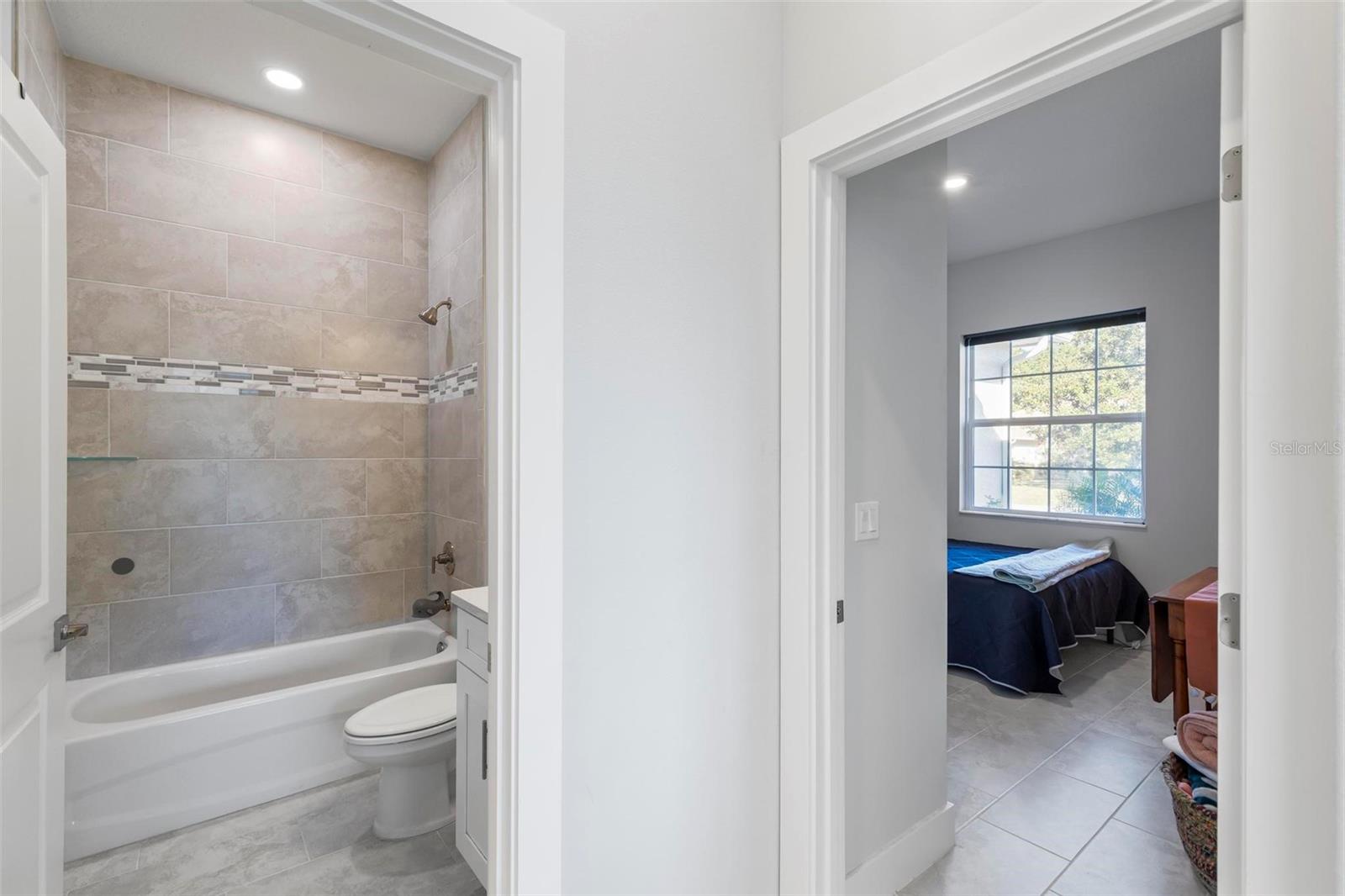 63 WHISPERING PINE DR, PALM COAST, FL, 32164