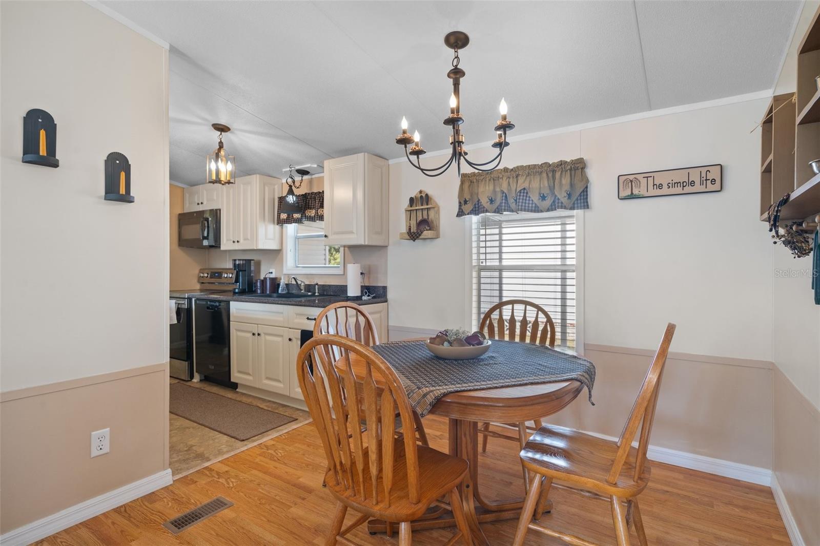8113 WESTERN CIRCLE DR, BROOKSVILLE, FL, 34613