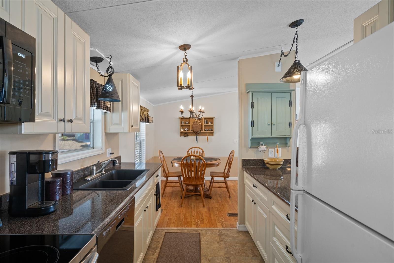 8113 WESTERN CIRCLE DR, BROOKSVILLE, FL, 34613