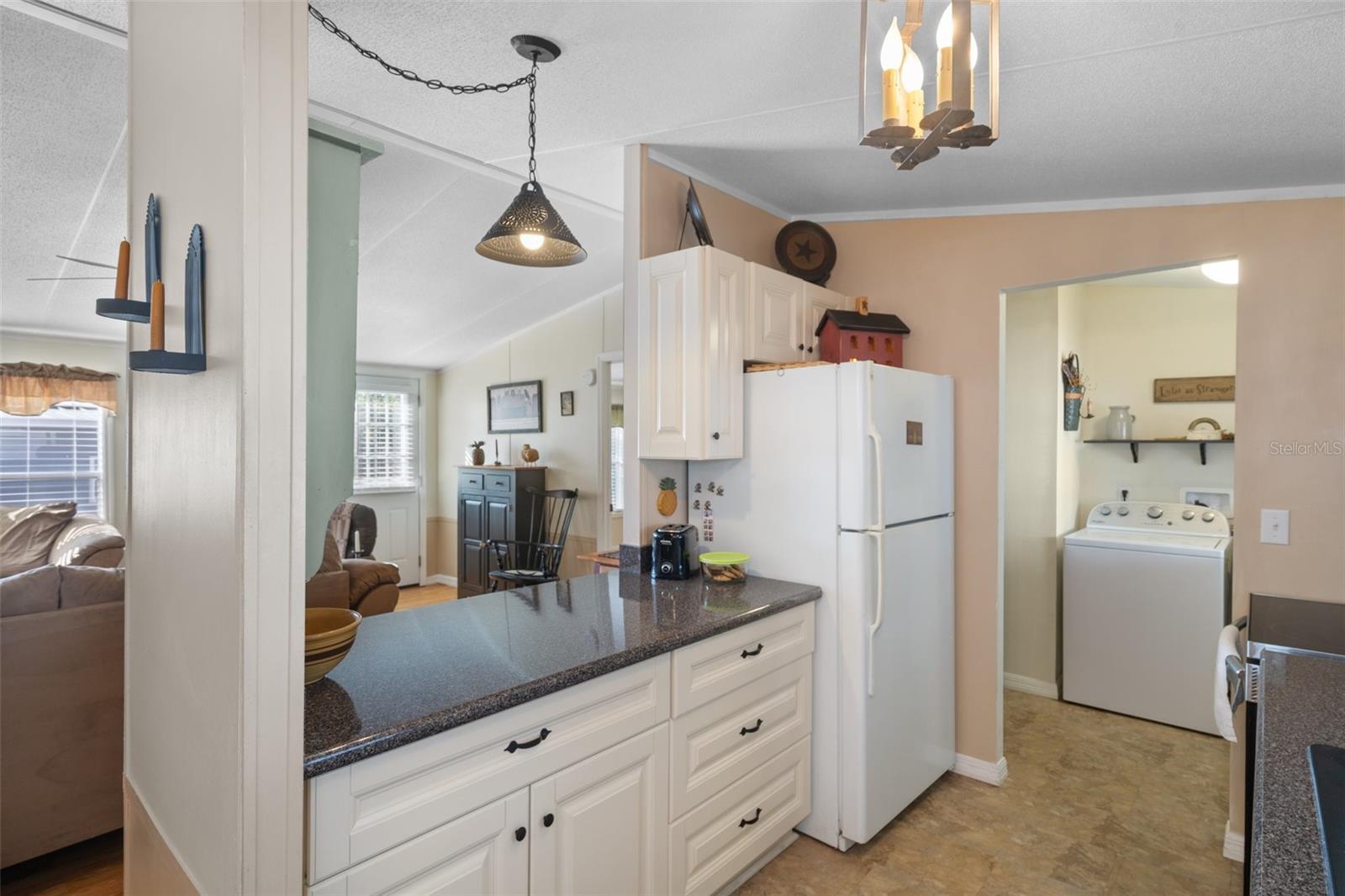 8113 WESTERN CIRCLE DR, BROOKSVILLE, FL, 34613