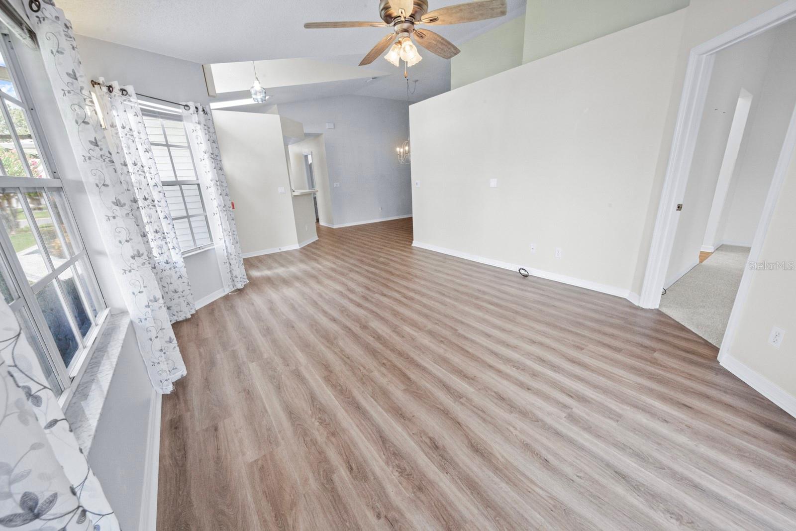 26030 NEWCOMBE CIR, LEESBURG, FL, 34748