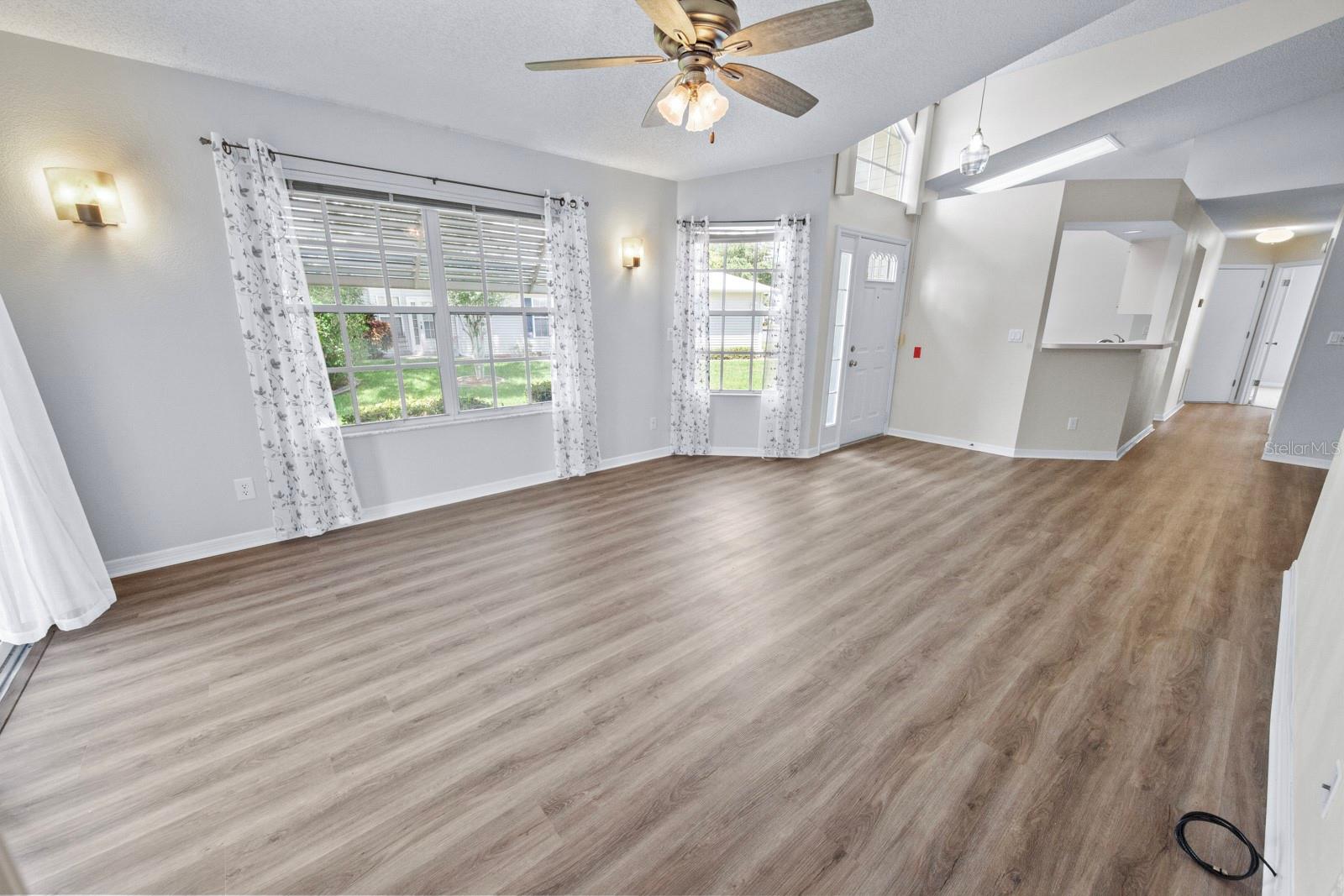 26030 NEWCOMBE CIR, LEESBURG, FL, 34748