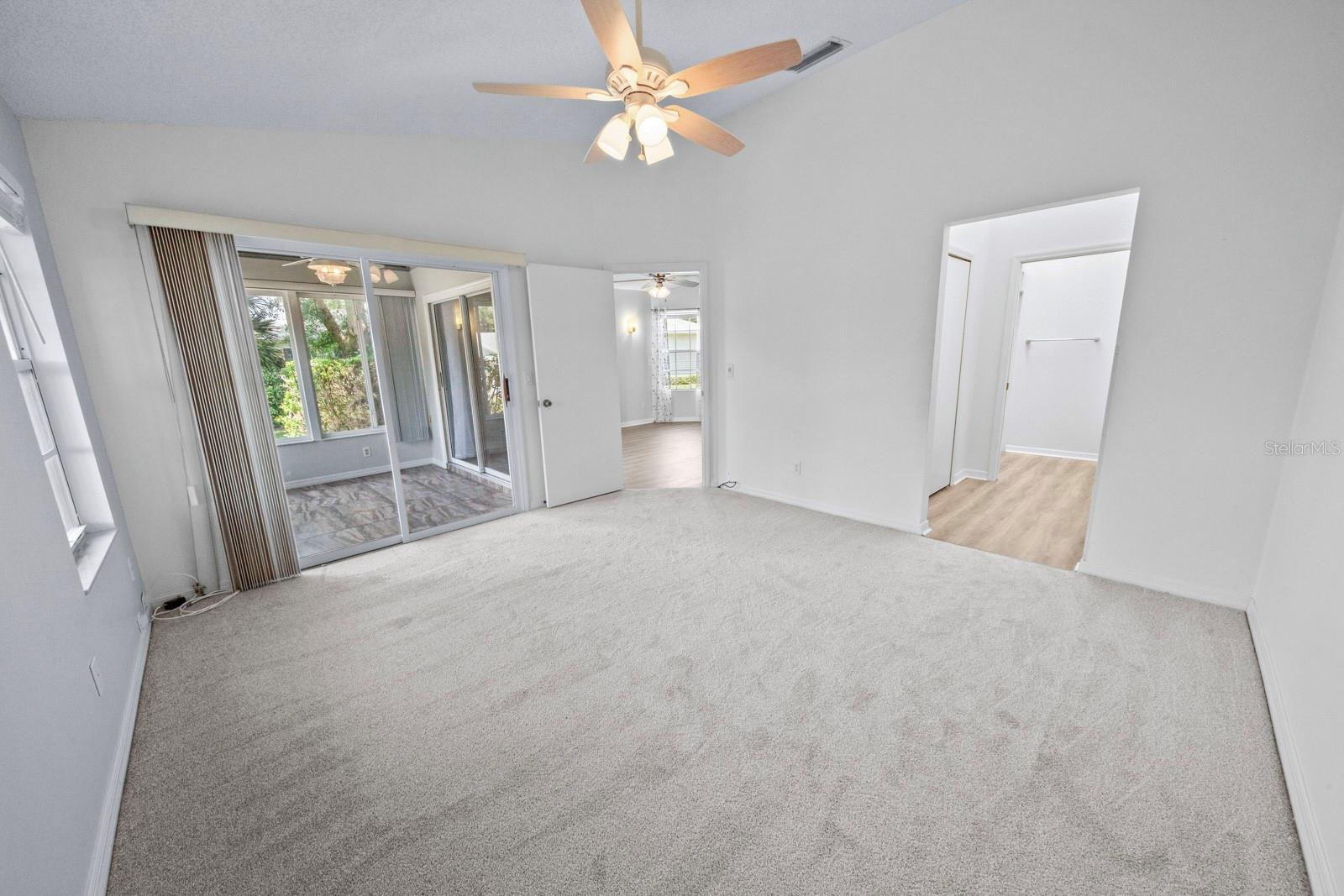 26030 NEWCOMBE CIR, LEESBURG, FL, 34748