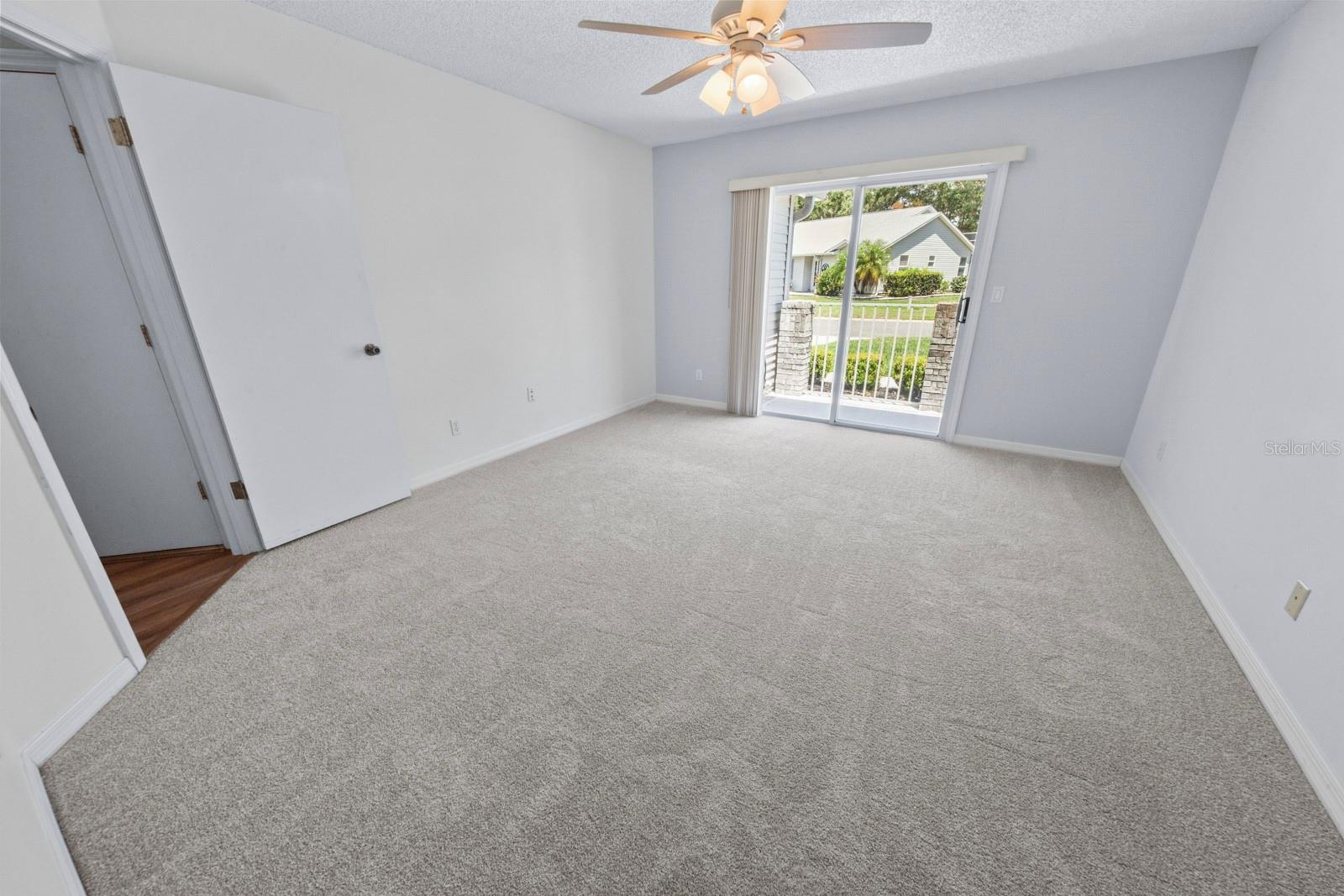 26030 NEWCOMBE CIR, LEESBURG, FL, 34748
