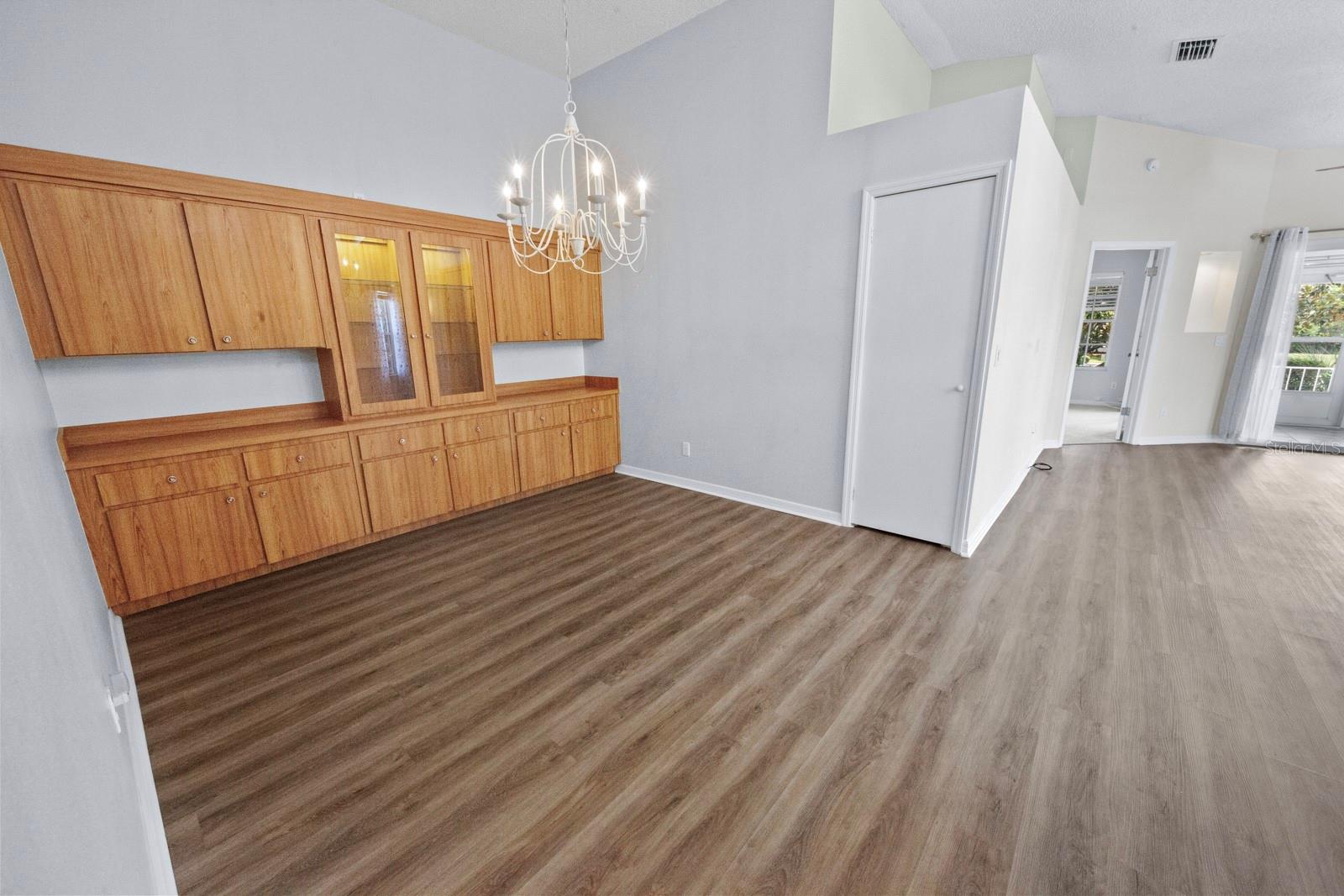 26030 NEWCOMBE CIR, LEESBURG, FL, 34748
