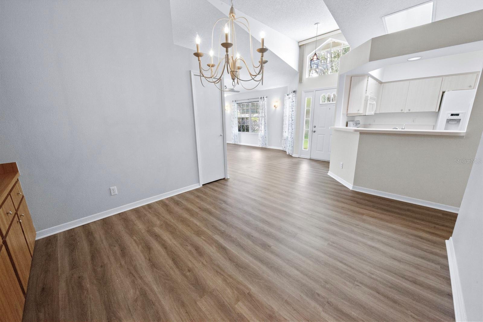 26030 NEWCOMBE CIR, LEESBURG, FL, 34748
