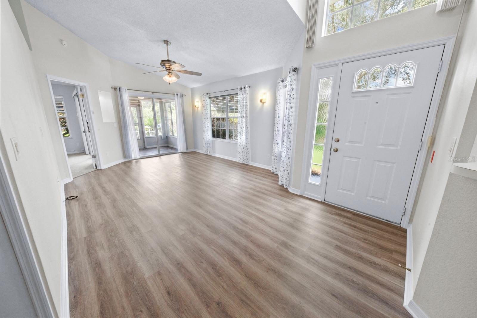 26030 NEWCOMBE CIR, LEESBURG, FL, 34748