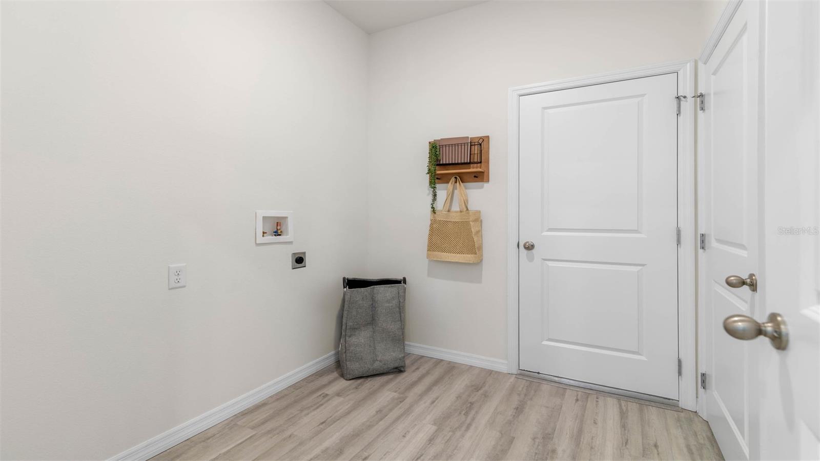 3221 ARCH AVE, ORMOND BEACH, FL, 32174