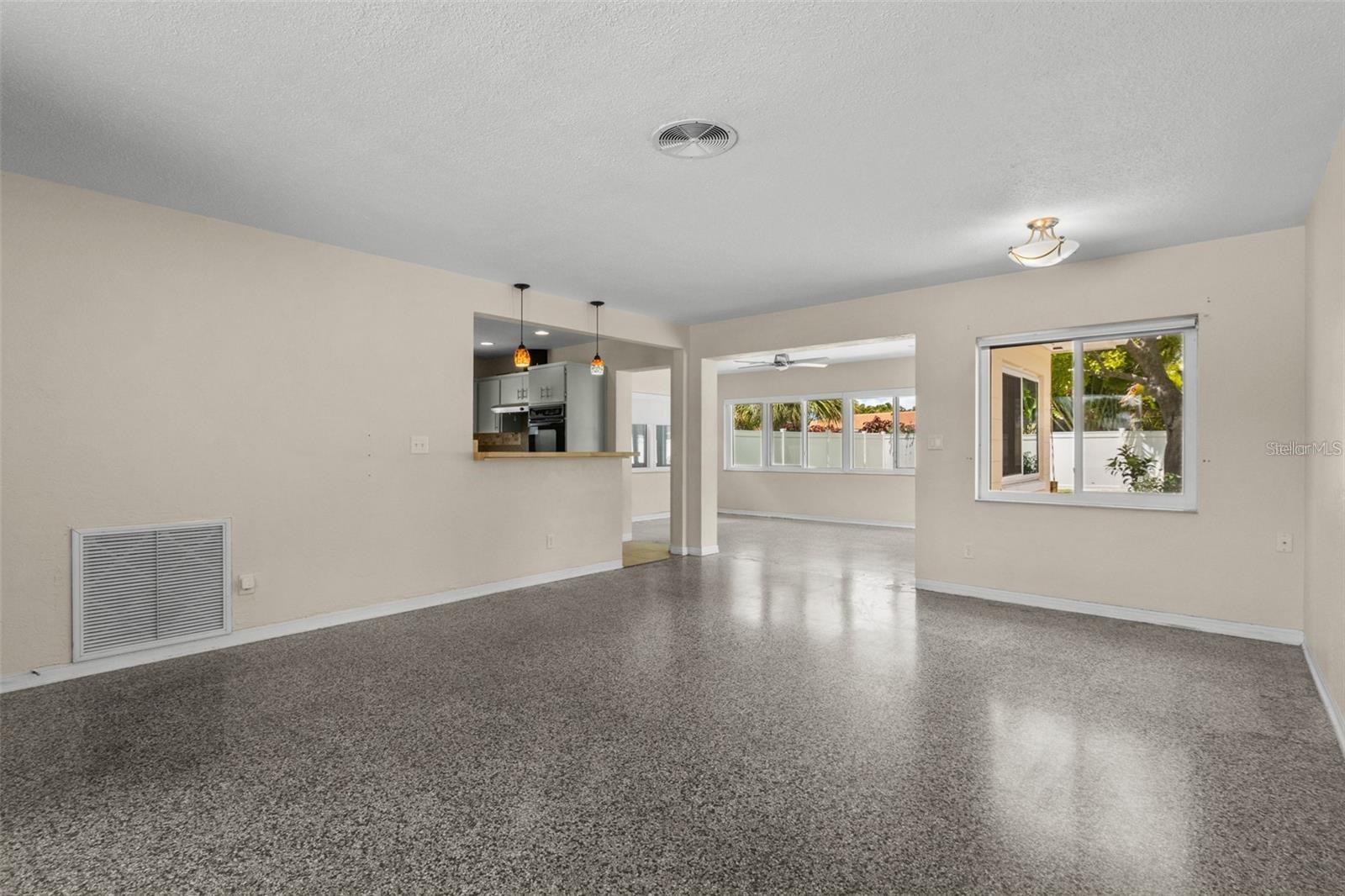 593 39TH AVE, ST PETE BEACH, FL, 33706