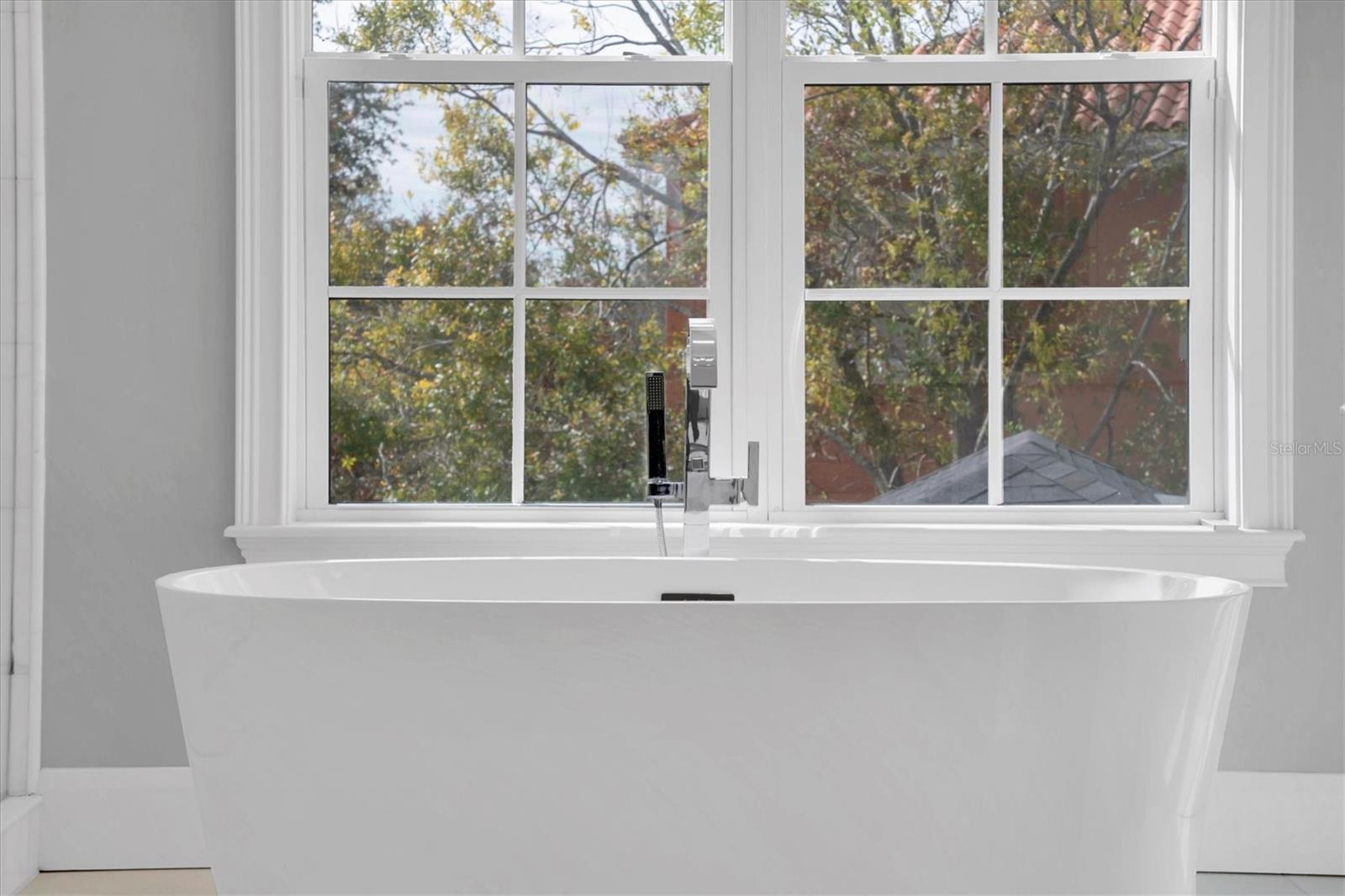 TB8340882 Property Photo