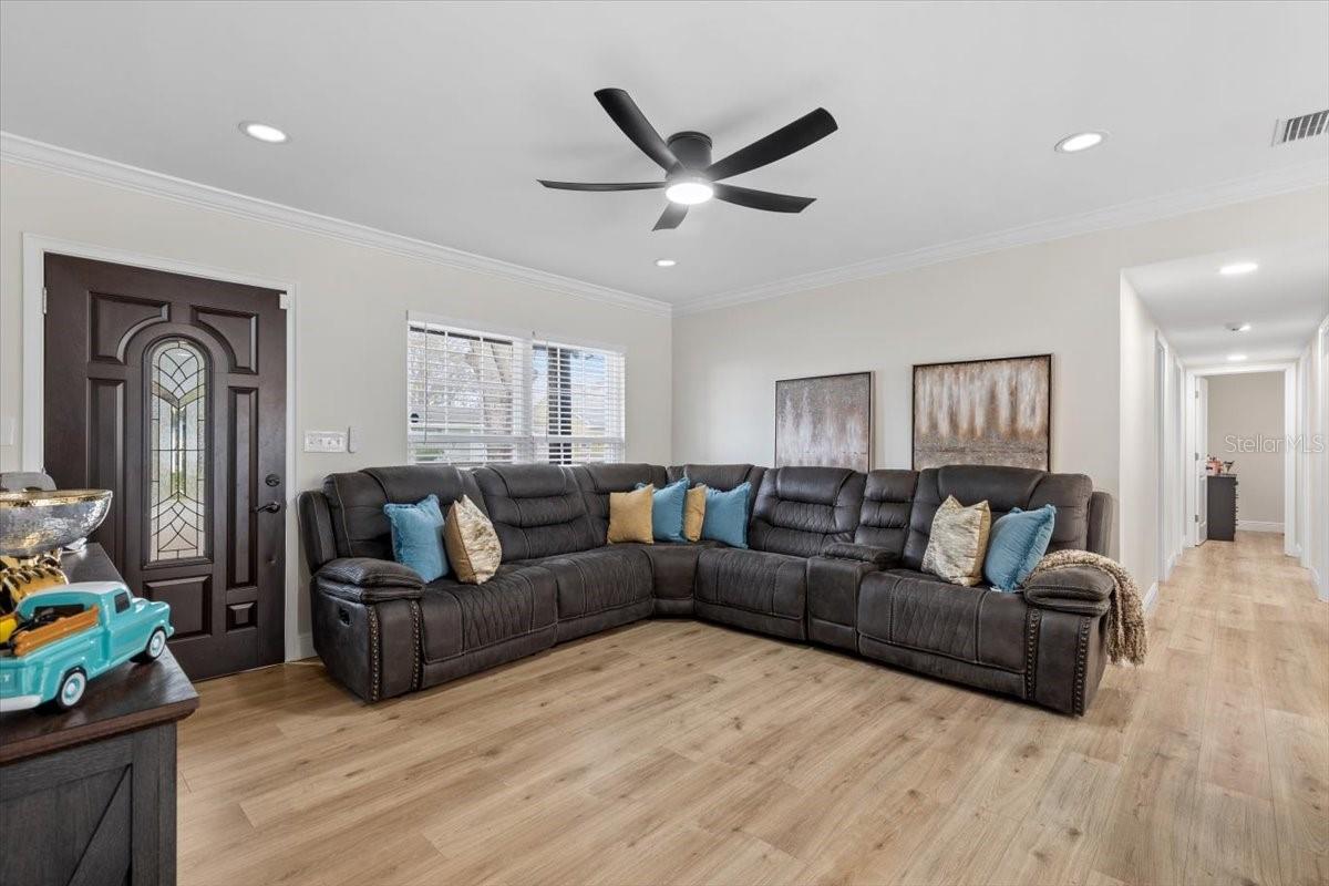4420 POMPANO DR SE, ST PETERSBURG, FL, 33705