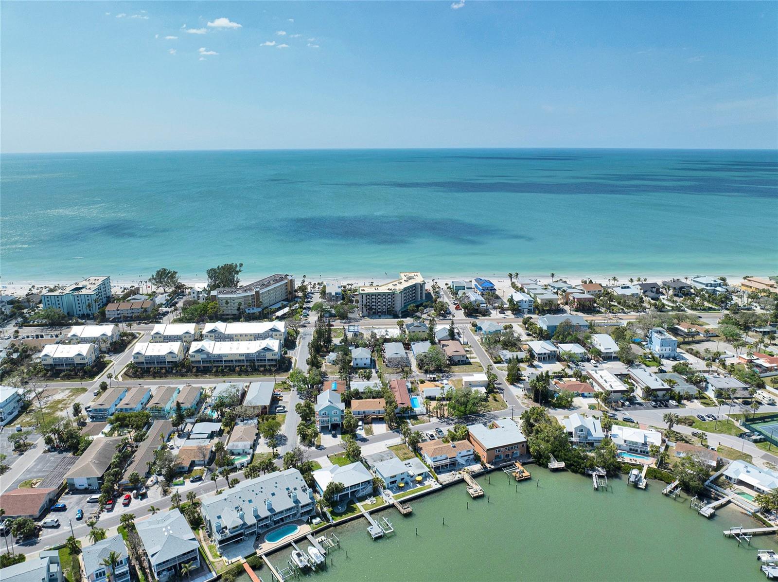 2605 BAY BLVD, INDIAN ROCKS BEACH, FL, 33785