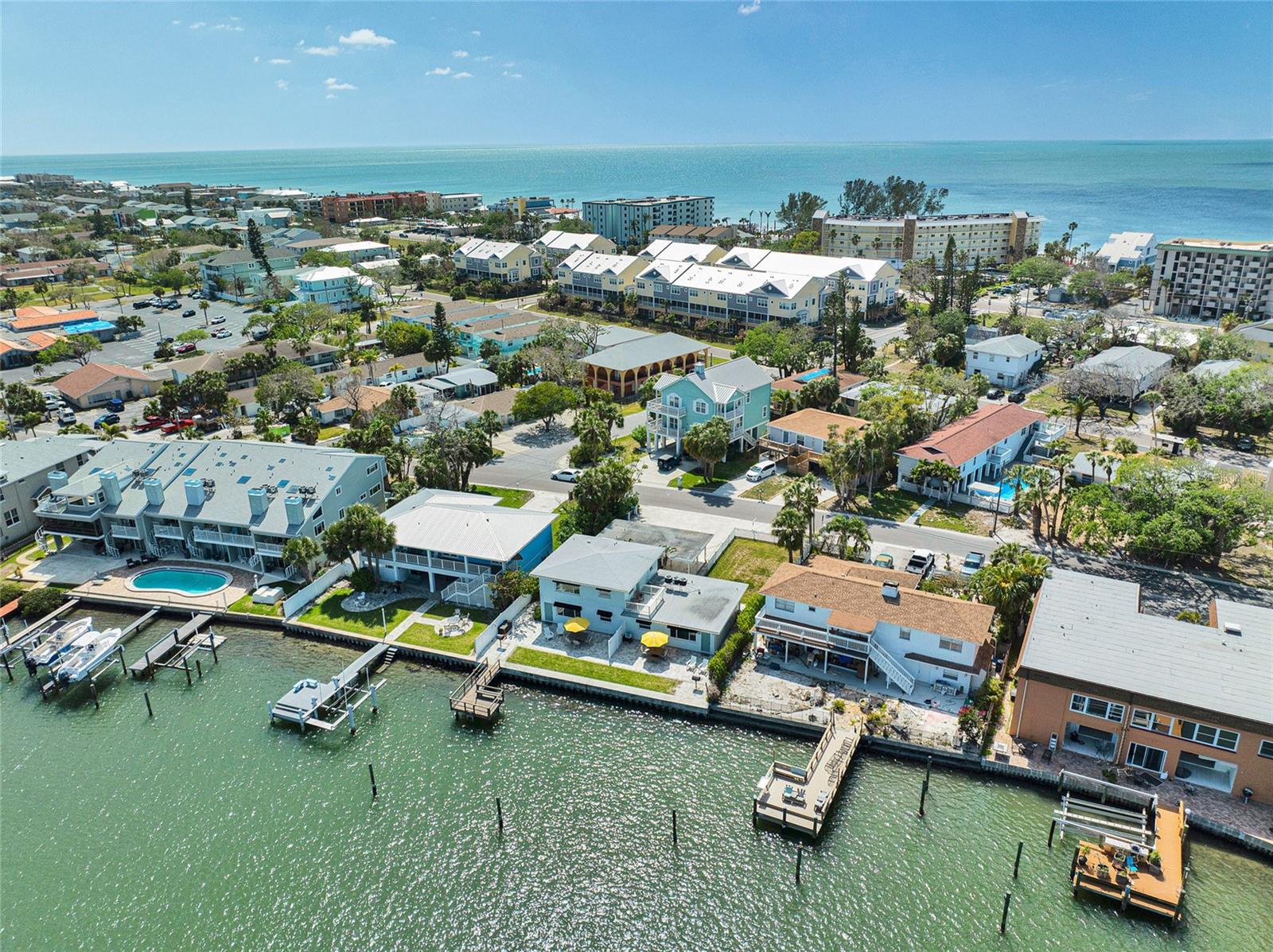 2605 BAY BLVD, INDIAN ROCKS BEACH, FL, 33785