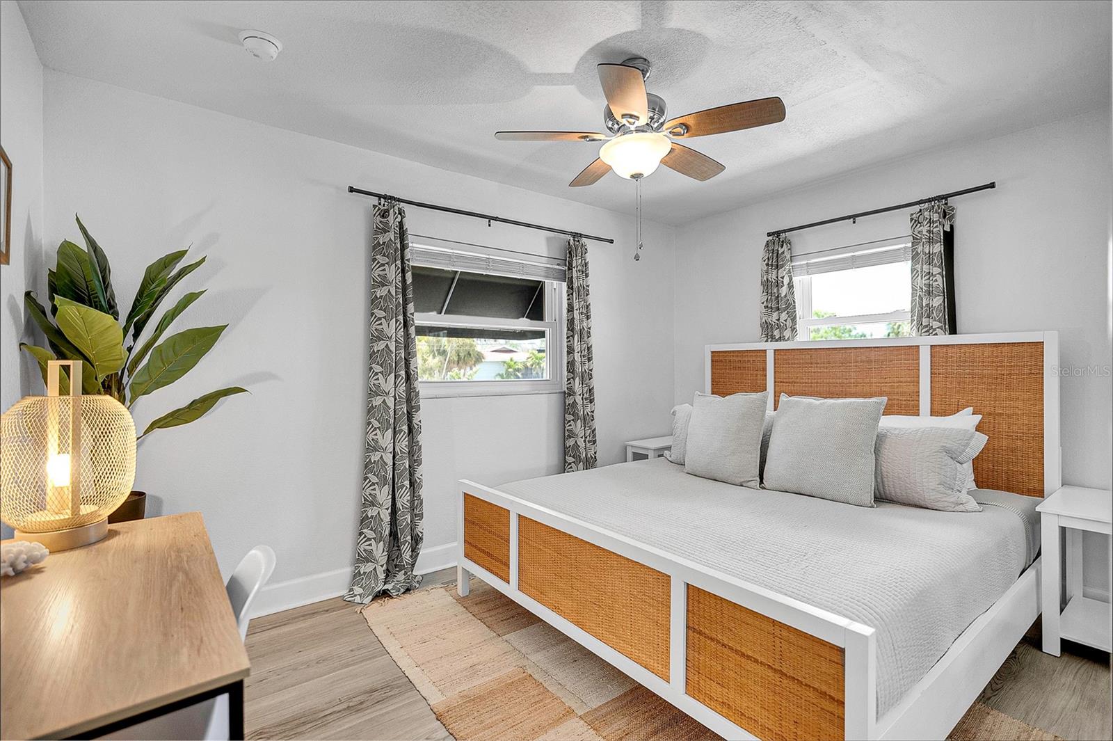2605 BAY BLVD, INDIAN ROCKS BEACH, FL, 33785