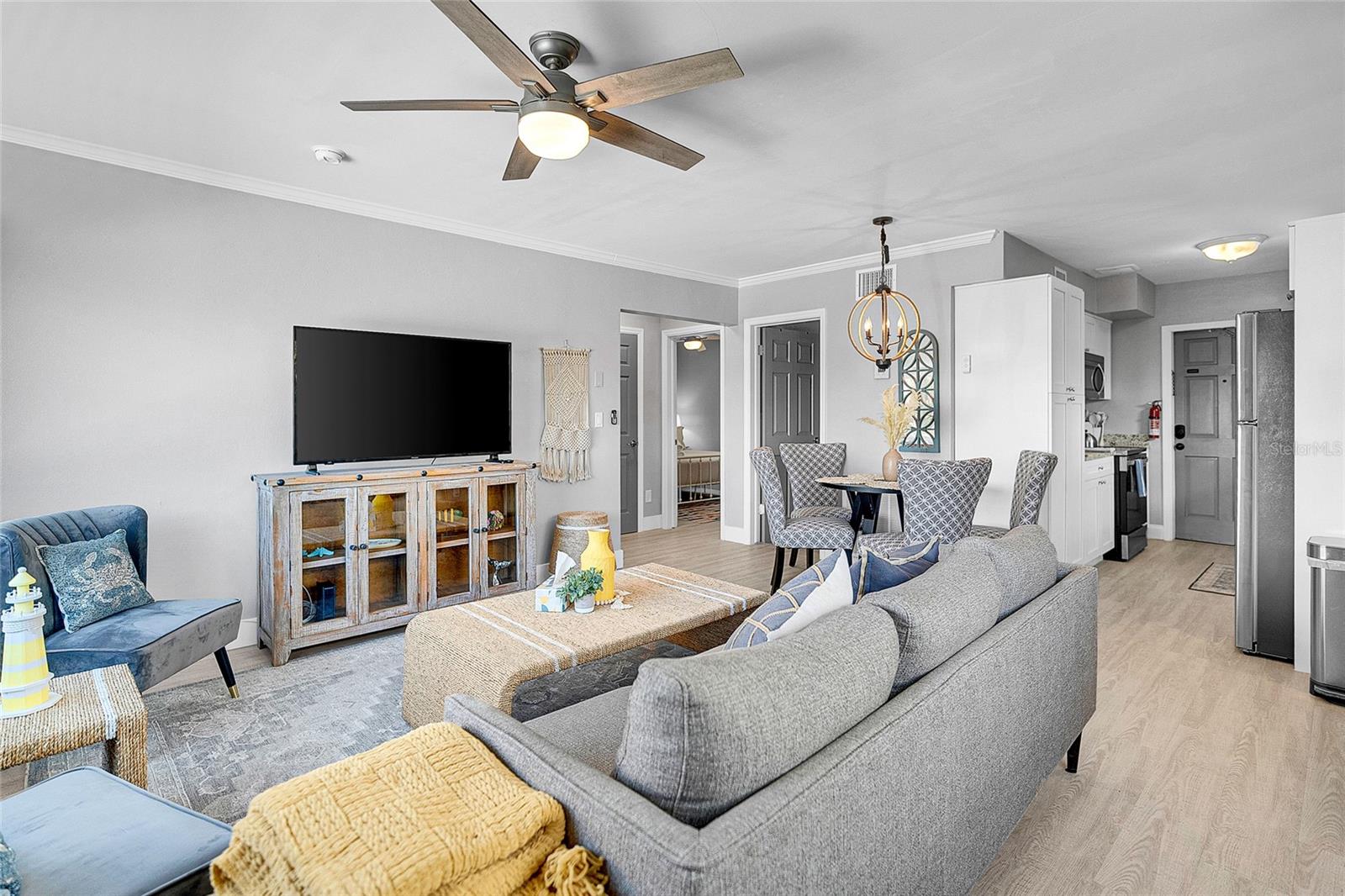 2605 BAY BLVD, INDIAN ROCKS BEACH, FL, 33785