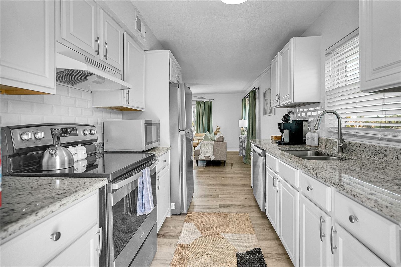 2605 BAY BLVD, INDIAN ROCKS BEACH, FL, 33785