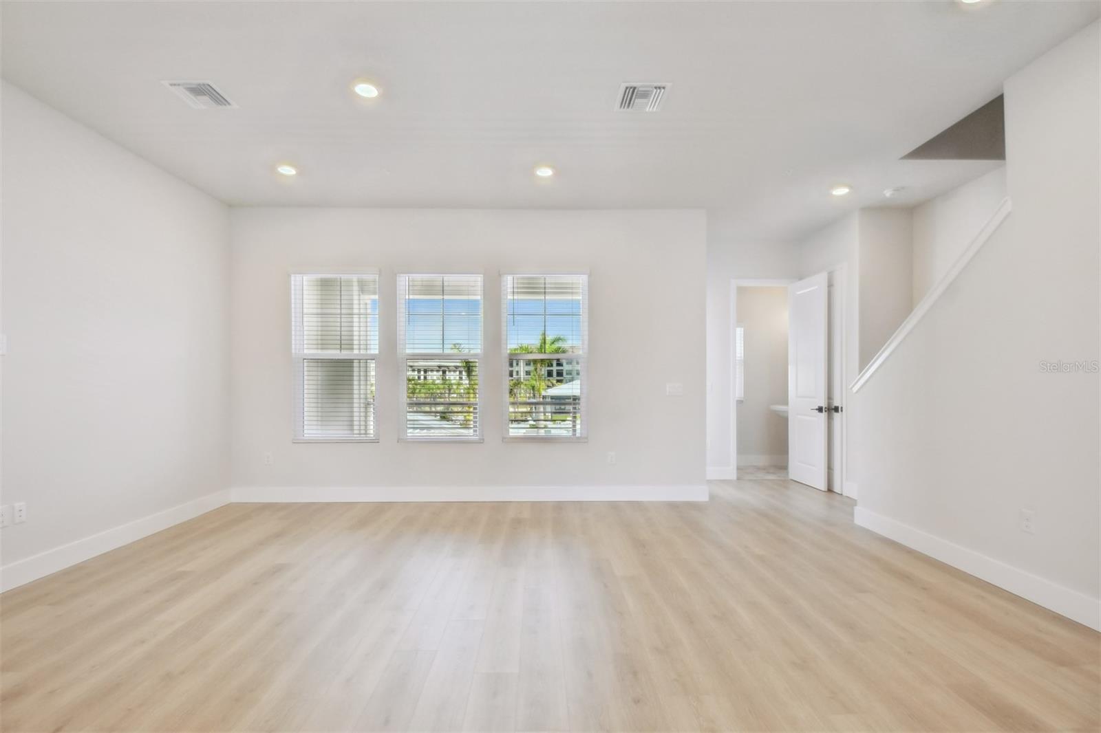 7408 NEWHAM LN, SARASOTA, FL, 34240